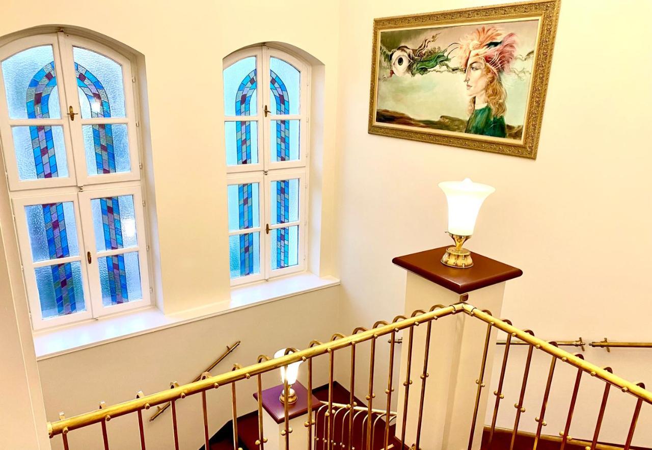 Borostyan Panzio Hotel Kaposvár Buitenkant foto